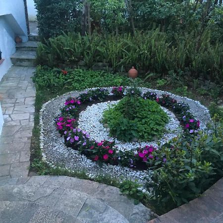 Residenza Luna Паестум Екстериор снимка